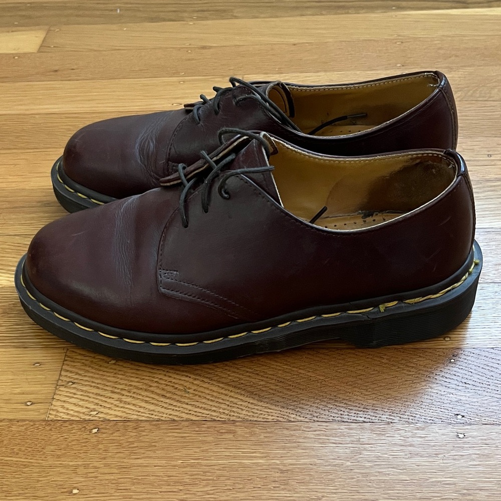 Vintage Dr. Martens brown oxford. Women’s size 8. Good used condition. $40.